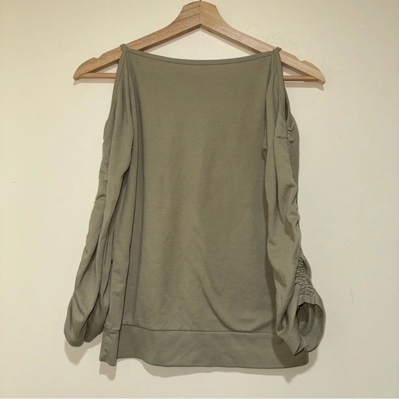 Women’s Y2K Miss Green O-Ring Long Sleeve Butterfly Graphic With Ruffle Sleeves - Picture 9 of 16